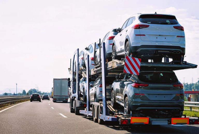 The Types of Trailers and Trucks Used to Ship a Car