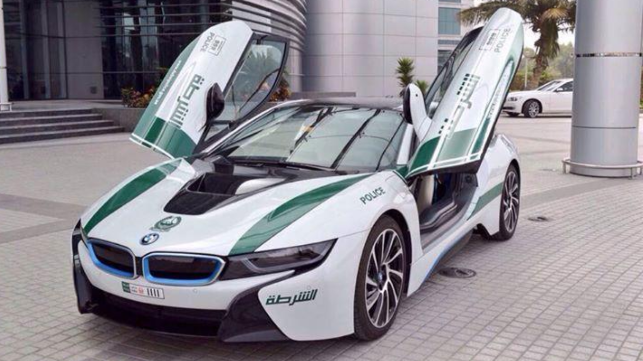 Dubai Police BMW i8