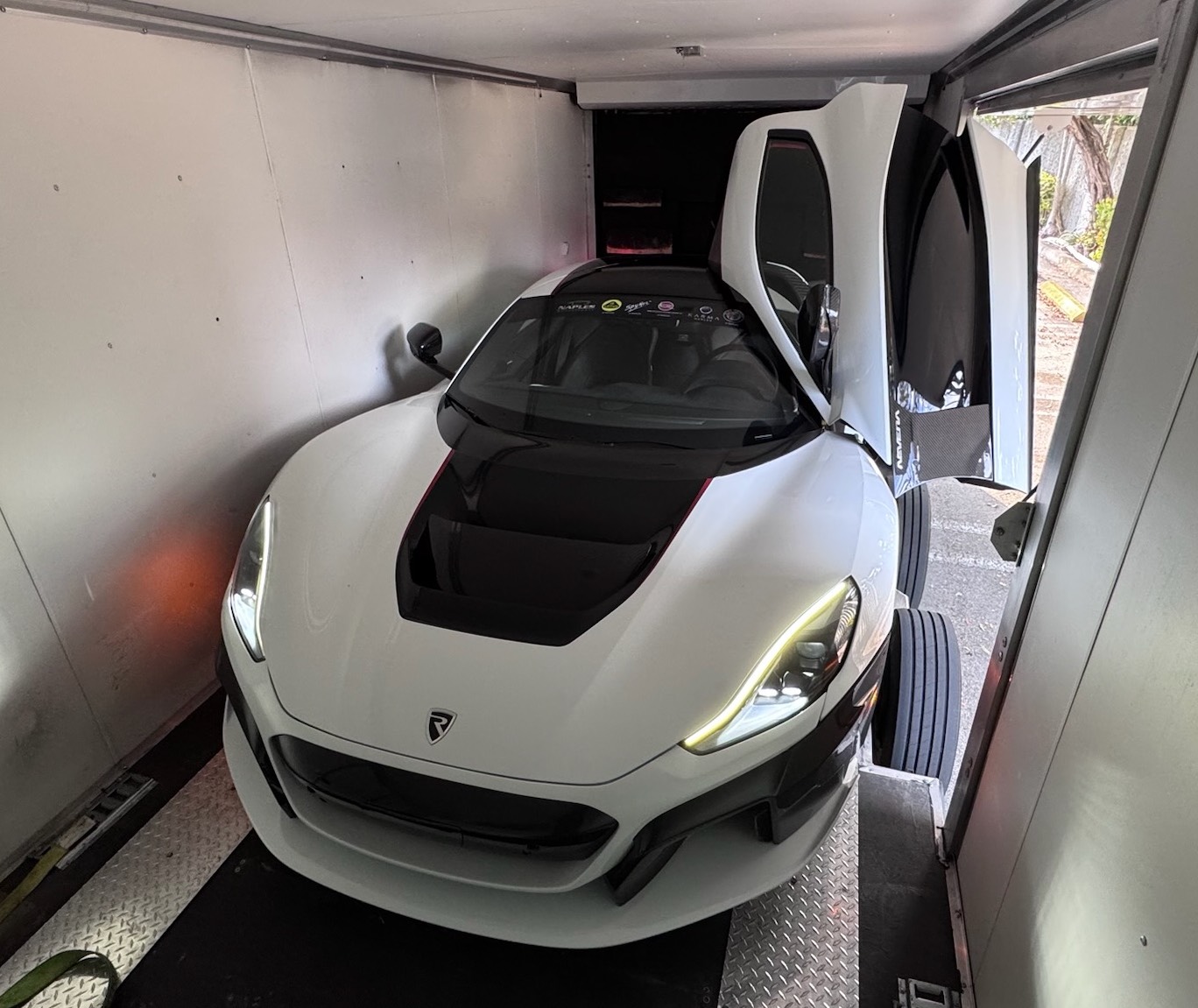 high-end exotic car tansport by autostar transport express 