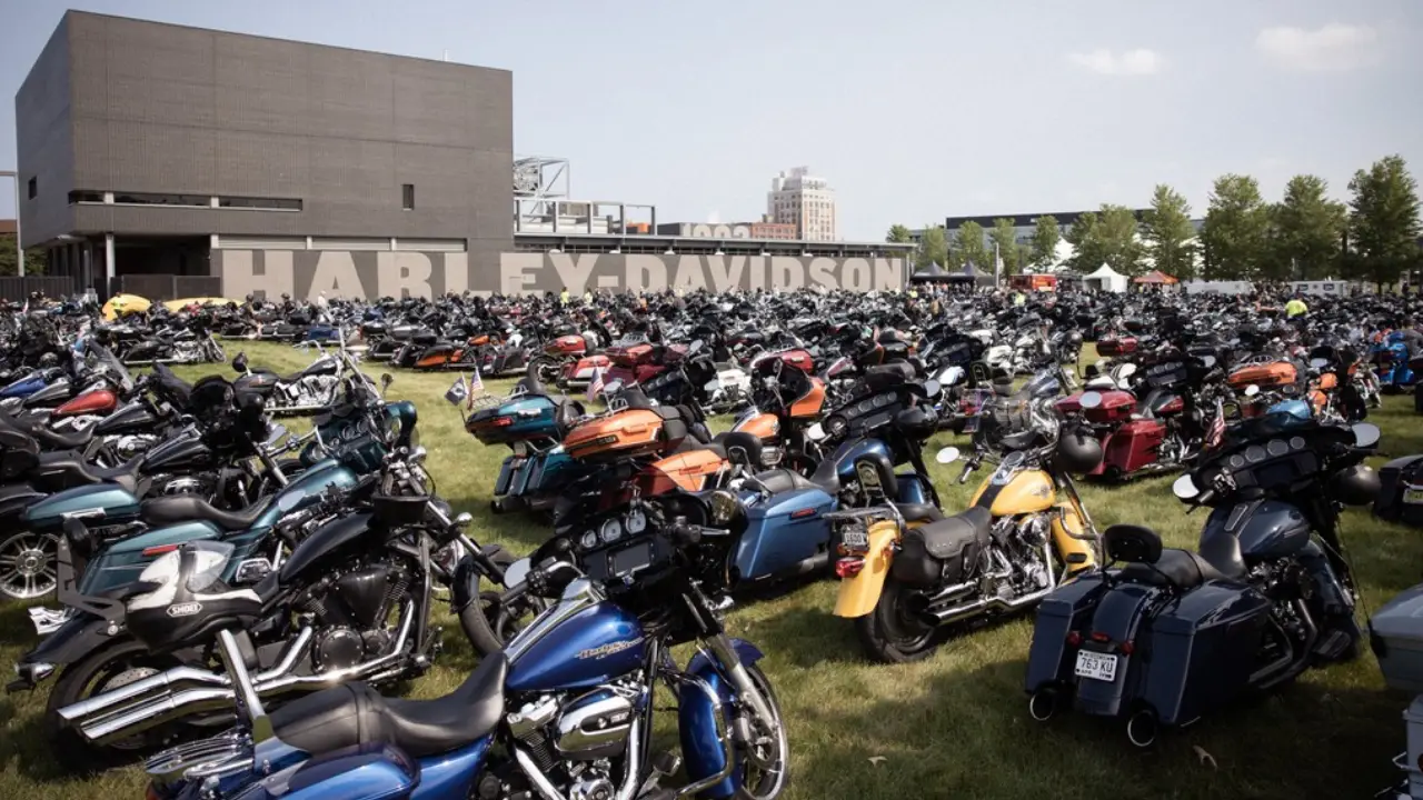 Harley-Davidson Homecoming Anniversary (123rd)